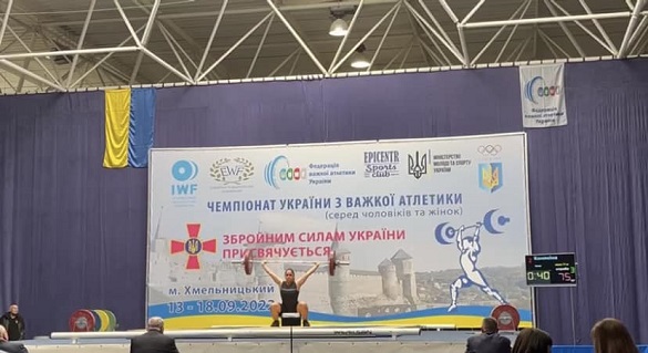 Черкаські важкоатлетки виконали норматив Майстра спорту на чемпіонаті України