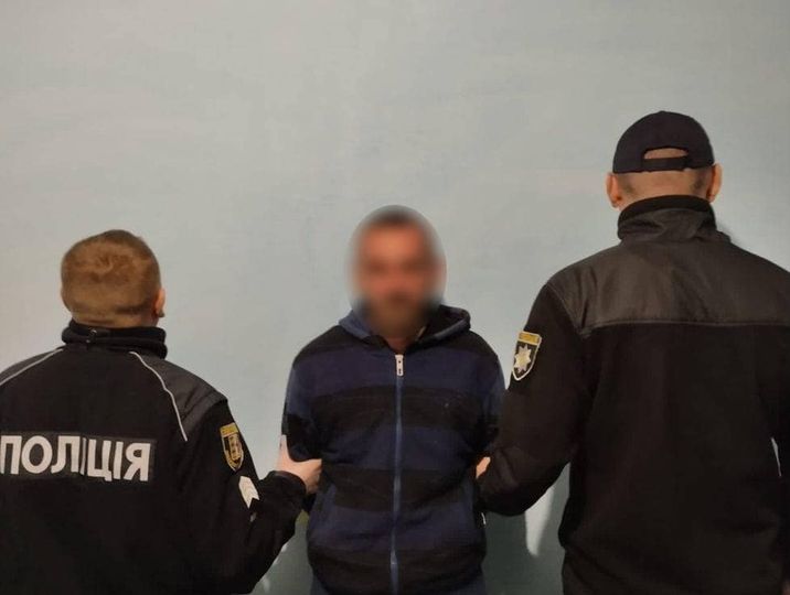 До смерті побив місцевого жителя: поліція Іршави затримала 46-річного зловмисника